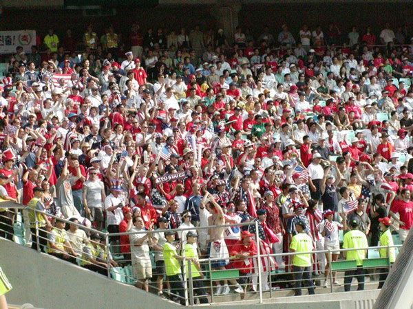 USA crowd reaches fever pitch